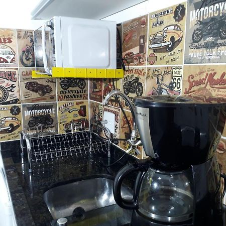 Studio Central Proximo A Faculdade E Rodoviaria 쿠리치바 외부 사진
