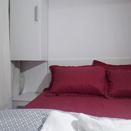 Studio Central Proximo A Faculdade E Rodoviaria 쿠리치바 외부 사진