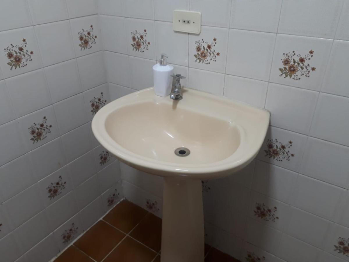 Studio Central Proximo A Faculdade E Rodoviaria 쿠리치바 외부 사진