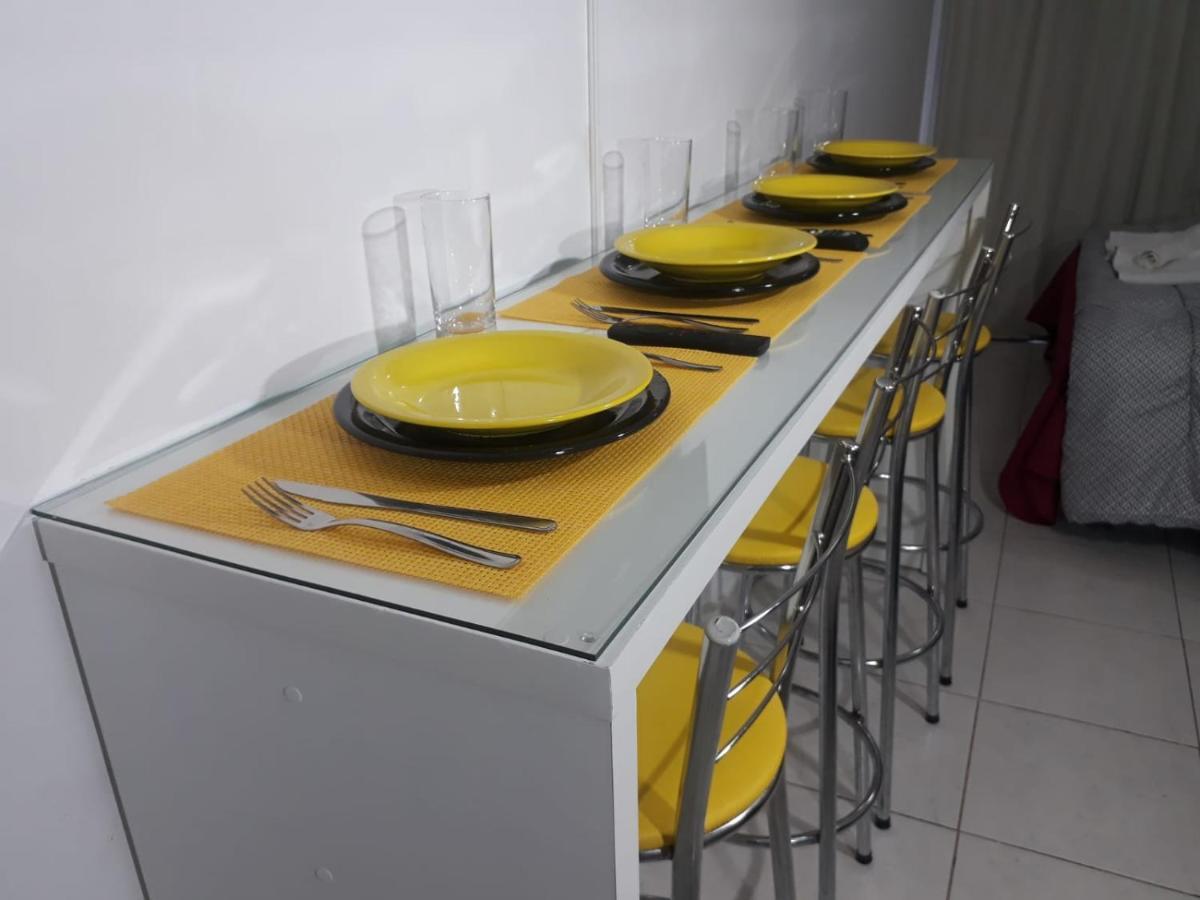 Studio Central Proximo A Faculdade E Rodoviaria 쿠리치바 외부 사진